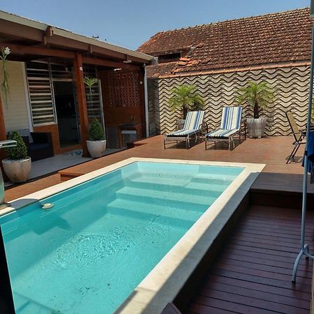 Casa Agradavel Com Piscina, A Poucos Passos Da Praia Перуібі Екстер'єр фото