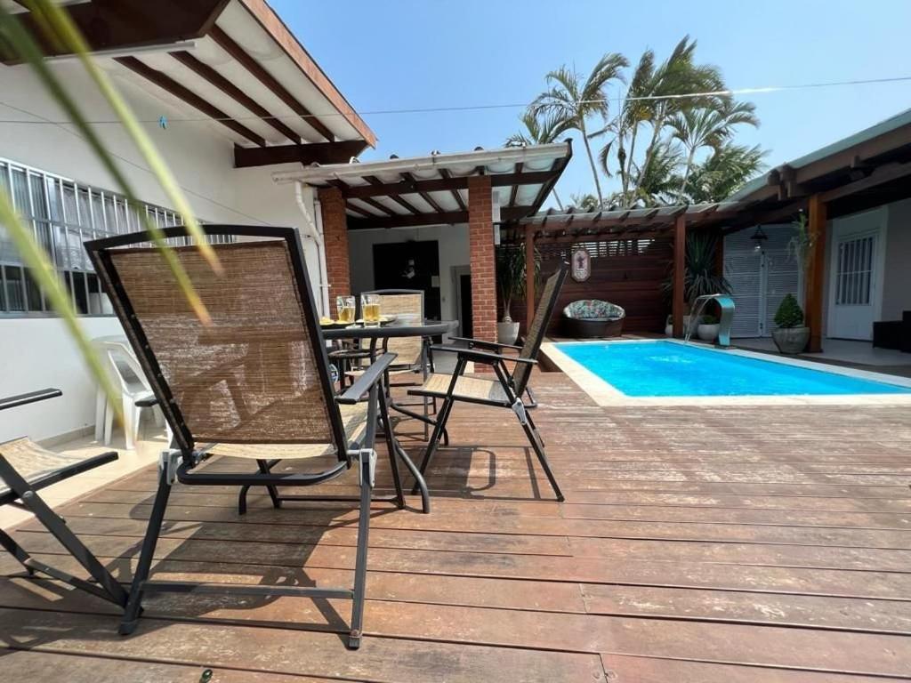 Casa Agradavel Com Piscina, A Poucos Passos Da Praia Перуібі Екстер'єр фото